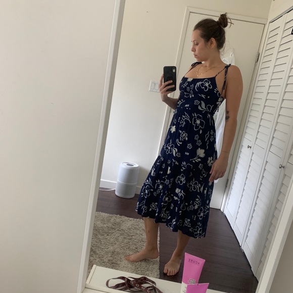 Reformation Kealy Midi Dress (damaged) - Picture 6 of 6